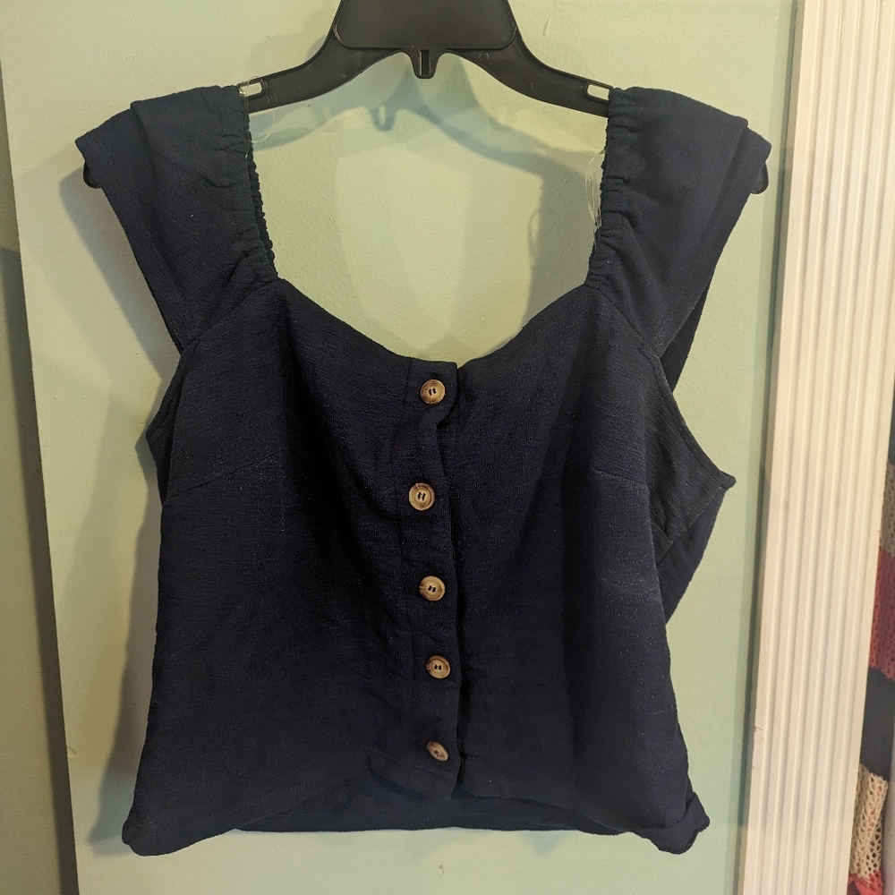 3/$50 Navy button up Tanktop